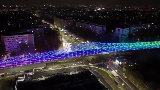 Pasajul „Europa Unită" din Sectorul 4 a fost inaugurat. Podul va fi pietonal pentru câteva ore