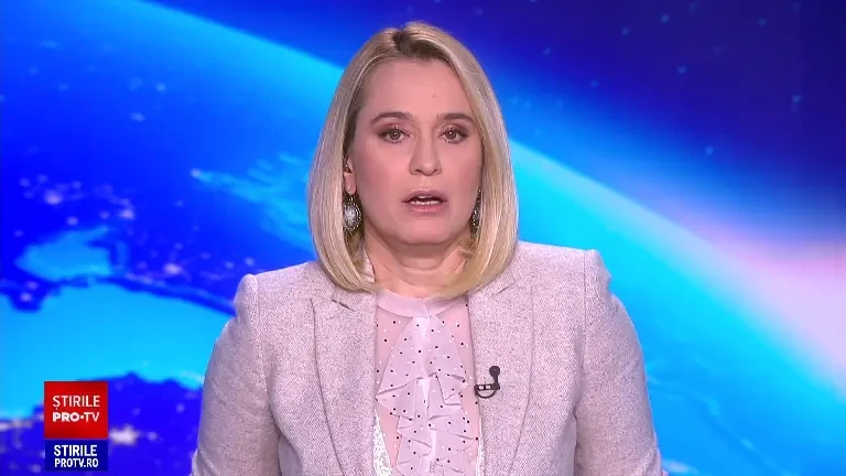 O casă din SUA a explodat chiar în timp ce poliția îl soma pe un bărbat din interior să se predea. 3 polițiști sunt răniți