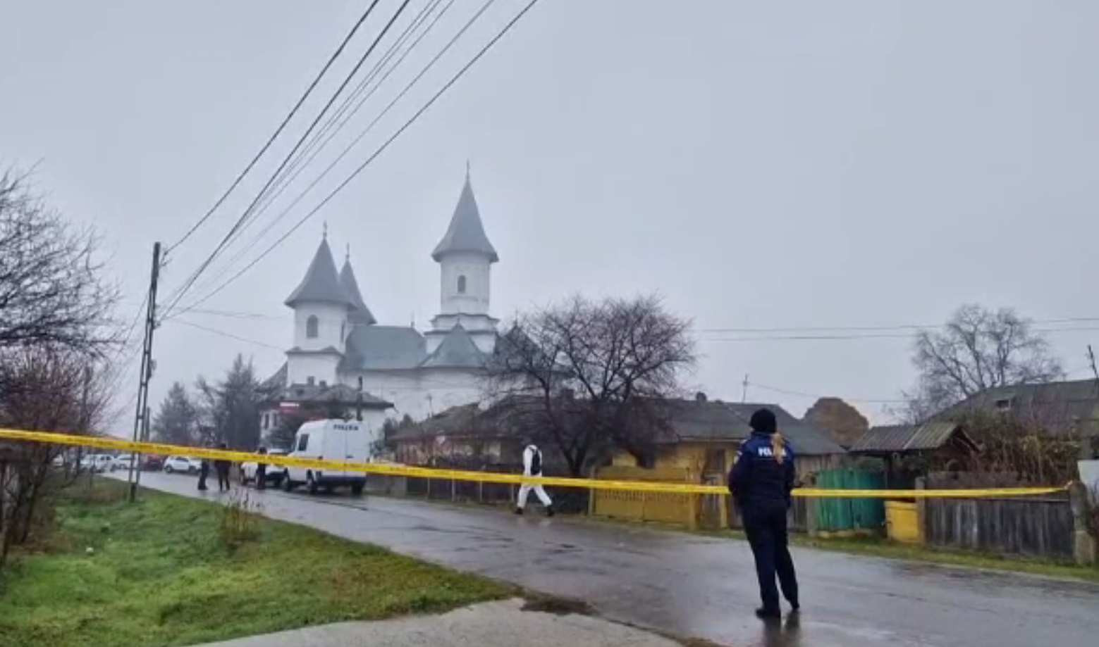 Descoperire șocantă în curtea unui bărbat care nu a mai ajuns la muncă. Un coleg a mers să îl caute