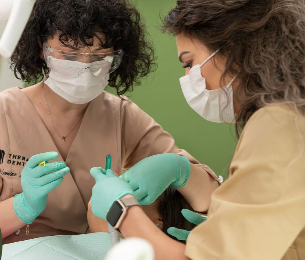 (P) Uită de frica de dentist la Therapy Dent – prima clinică ce combină stomatologia cu psihologia