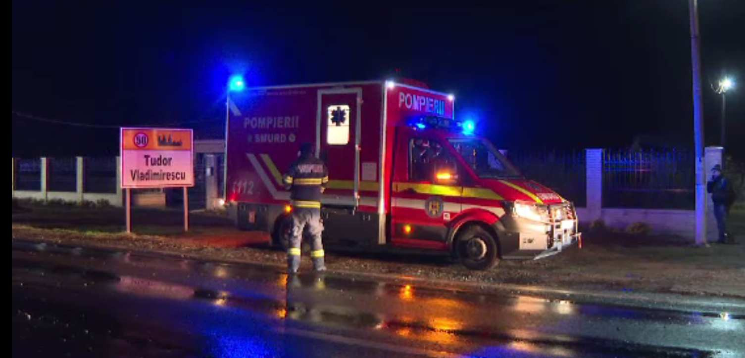 Femeie ucisă într-un accident, în microbuzul cu muncitori de la Șantierul Naval Galați. „Avea leziuni incompatibile cu viața”