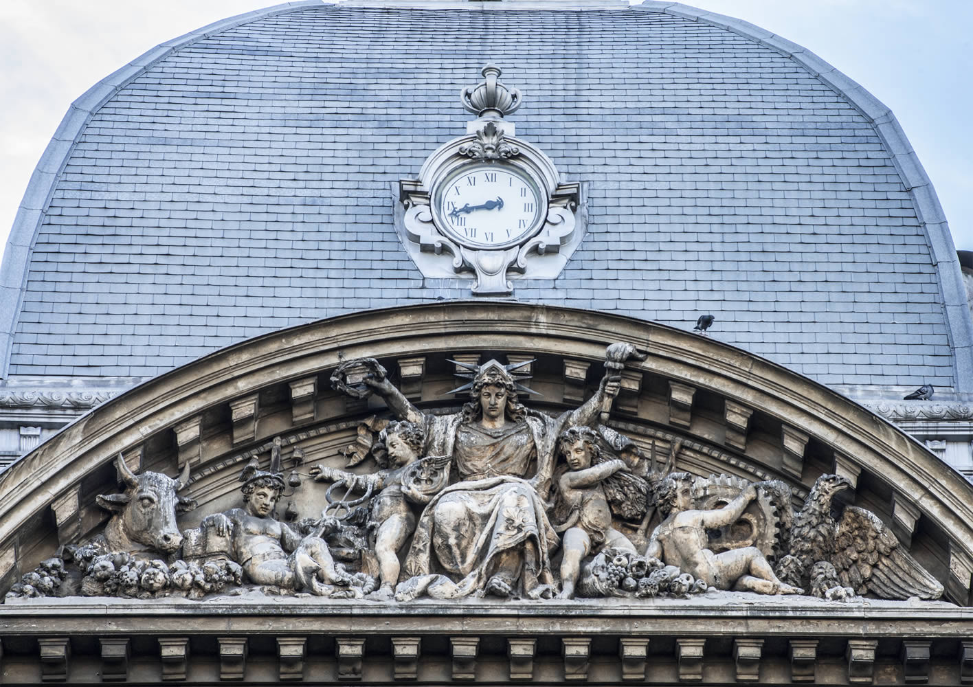 Palatul Ministerului Agriculturii - clădirea istorică din București care impresionează orice trecător