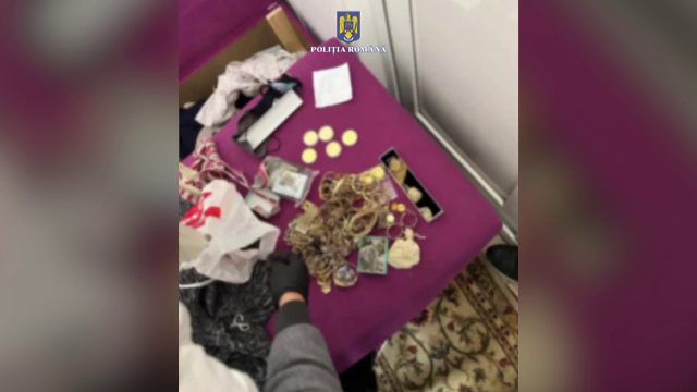 Ce au găsit polițiștii în casele interlopilor care sechestrau bătrâni și îi căsătoreau forțat. „Nu mai am nimic”