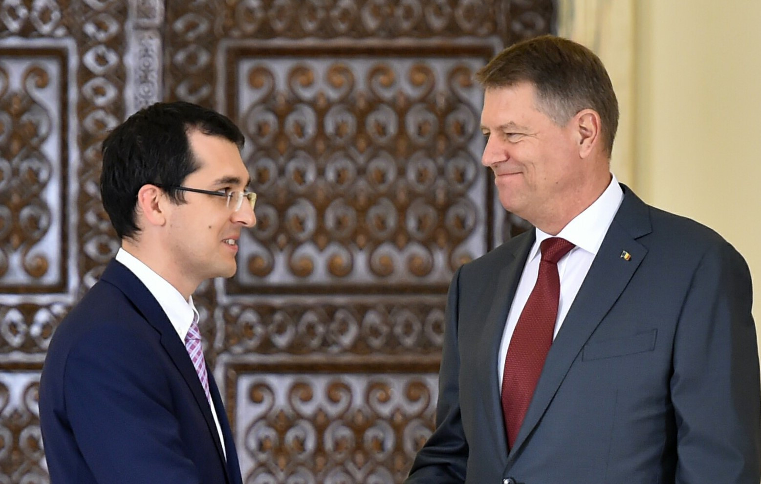 VIDEO. Scandalul vaccinurilor Covid-19. Vlad Voiculescu vrea să fie audiat de DNA și președintele Klaus Iohannis