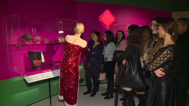 Expoziție de genți la Art Safari. De la poșeta lui Carrie din ”Sex and the City”, la cea a Prințesei Diana: ”Senzațională!”