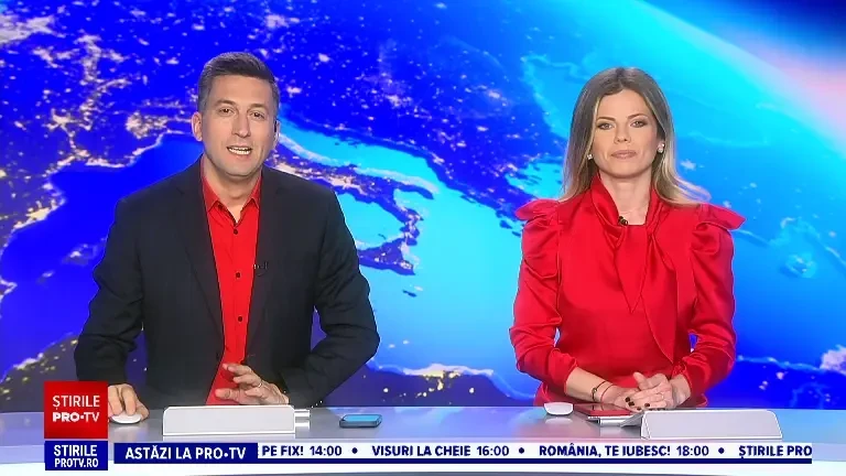 Operațiune cu final neașteptat. Ce s-a întâmplat când un pompier a încercat să salveze un motan de pe un stâlp