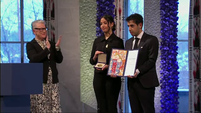 Gemenii câștigătoarei premiului Nobel pentru pace și-au reprezentat mama la decernare. Femeia ispășește 10 ani de închisoare
