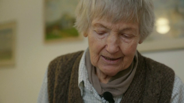 „Bunica eco”, de 72 de ani, care protejează planeta având 17 grade iarna în casă, are panouri solare și este vegetariană