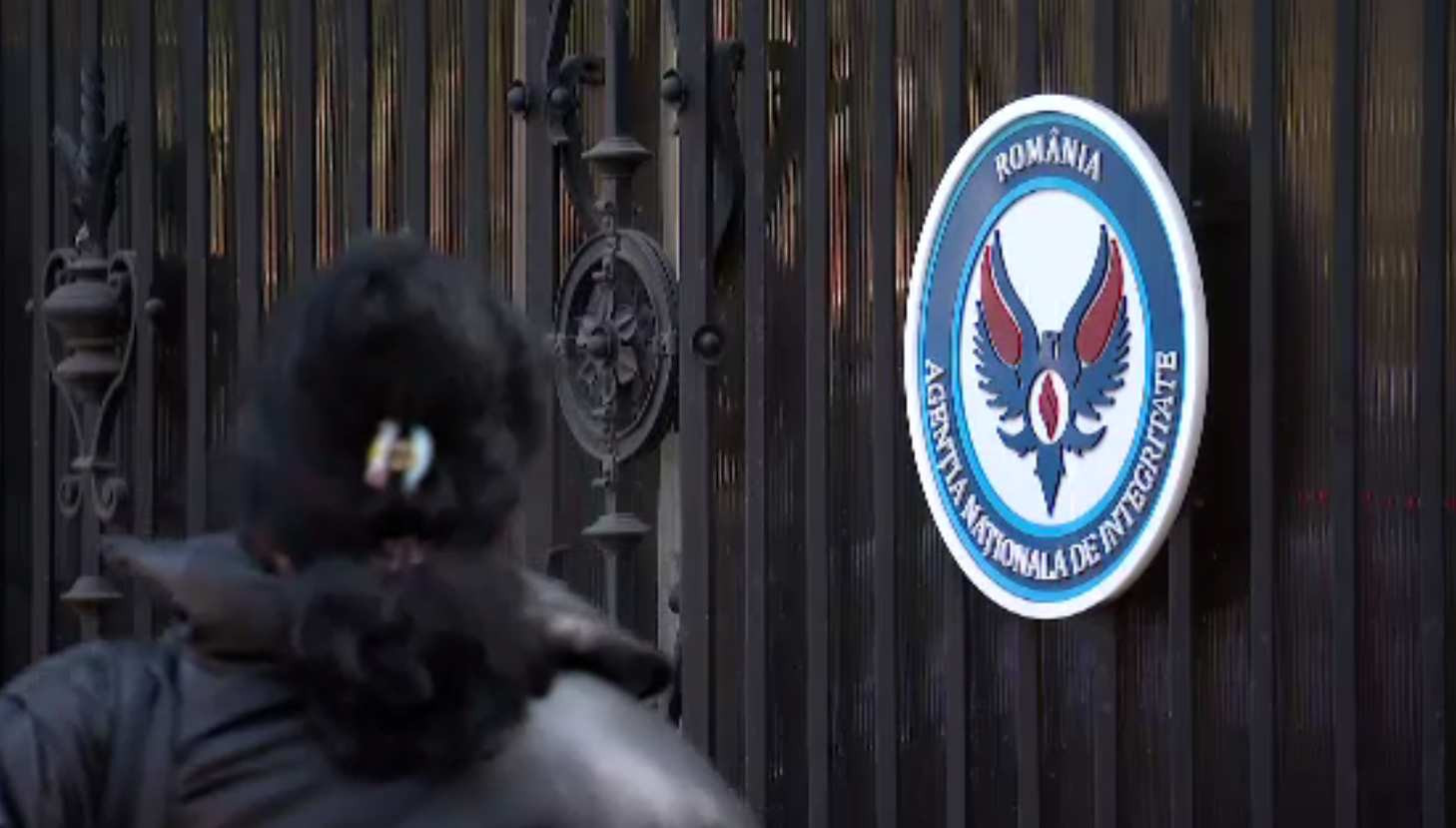 Consilierii locali prinși de ANI că și-au favorizat propriile firme. Cine este Jan Dan, care vindea hârtie igienică primăriei