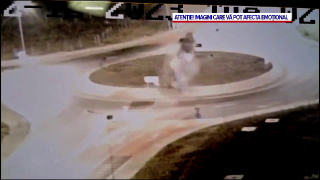 Acul vitezometrului s-a oprit la 170 de km pe oră. Tânărul mort după ce a intrat în giratoriu era salvamar