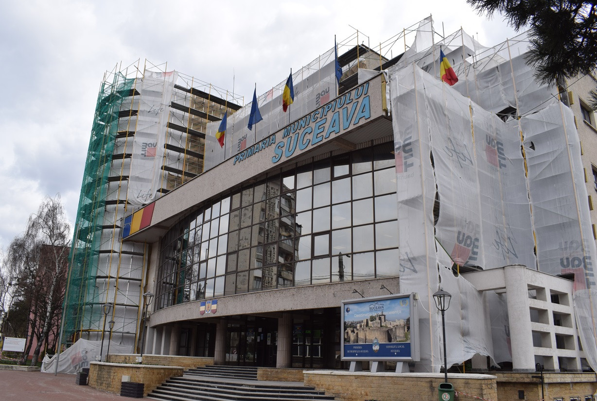 Miracolul bugetar sucevean: Primăria "a redus" numărul de directori de la 14 la 15. Explicațiile edilului