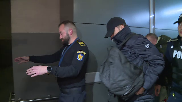 Fostul primar din Slatina, condamnat în dosarul Vâlcov, adus în țară, după ce autoritățile italiene l-au predat poliției