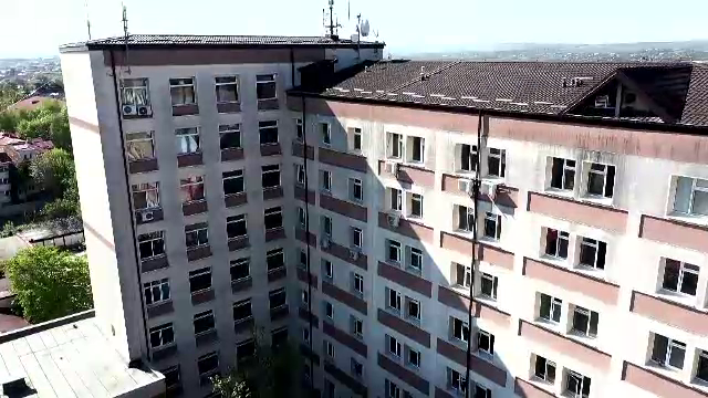 11 persoane reținute în dosarul angajărilor pe șpagă la spitalul din Botoșani. Bijuterii din aur și ceasuri, pentru promovări