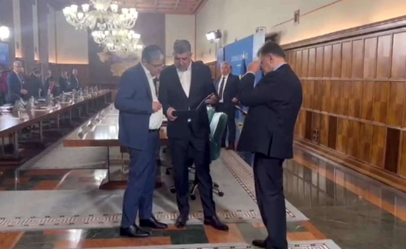 Premierul Marcel C. și ministrul Marcel B. l-au numit pe Marcel M. șef la Vamă. Alte schimbări la vârful ANAF