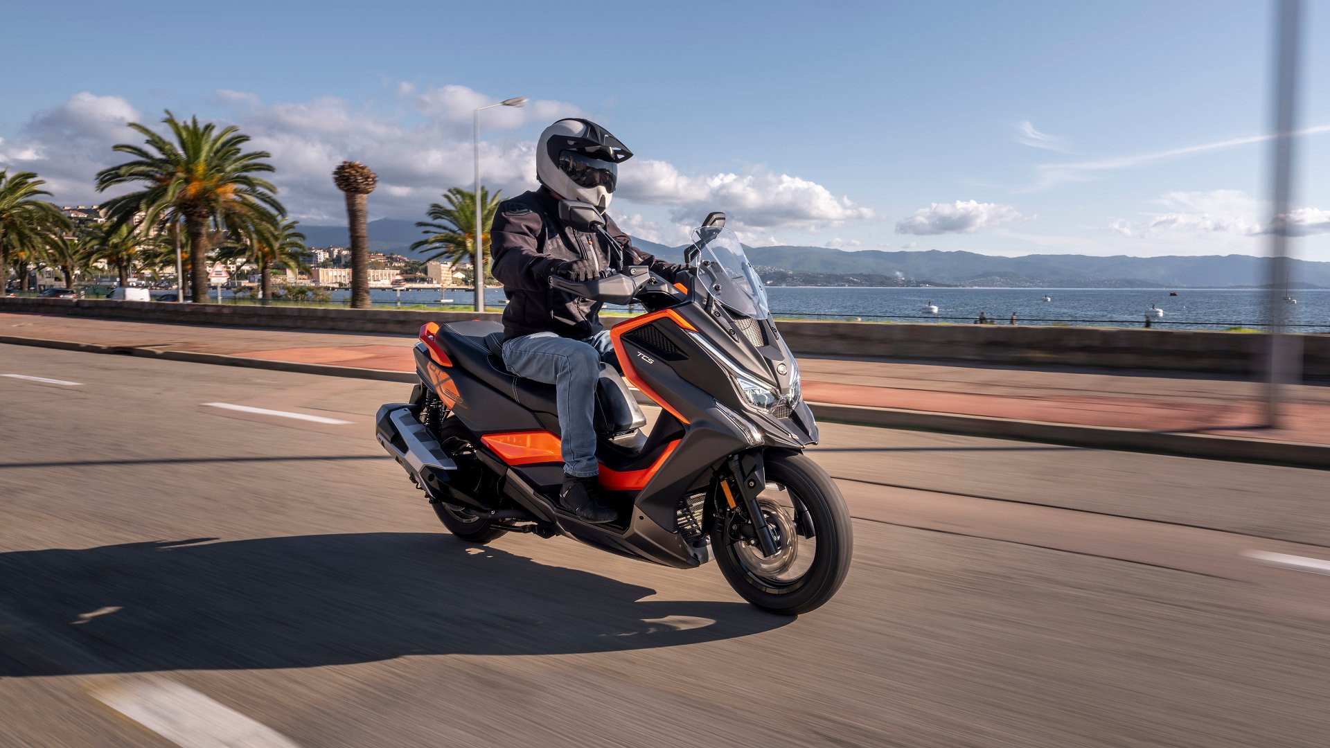 (P) De ce să alegi un scuter KYMCO pentru deplasările tale?