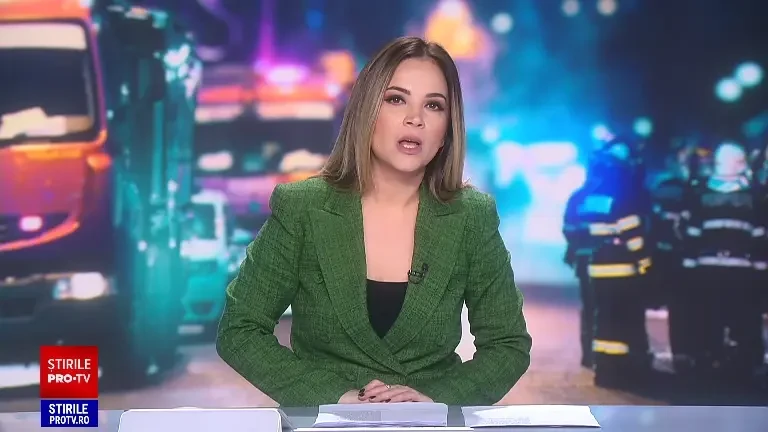 Explozie puternică într-un bloc din Bacău. Bucăți mari din ferestrele imobilului s-au înfipt în clădirile din jur