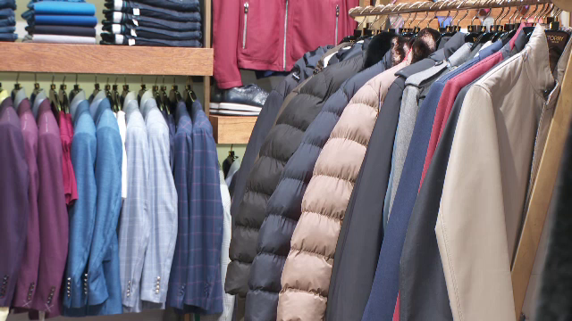 Retuș gratuit și colaborări cu ateliere de croitorie. Noi inițiative pentru a preveni aruncarea hainelor