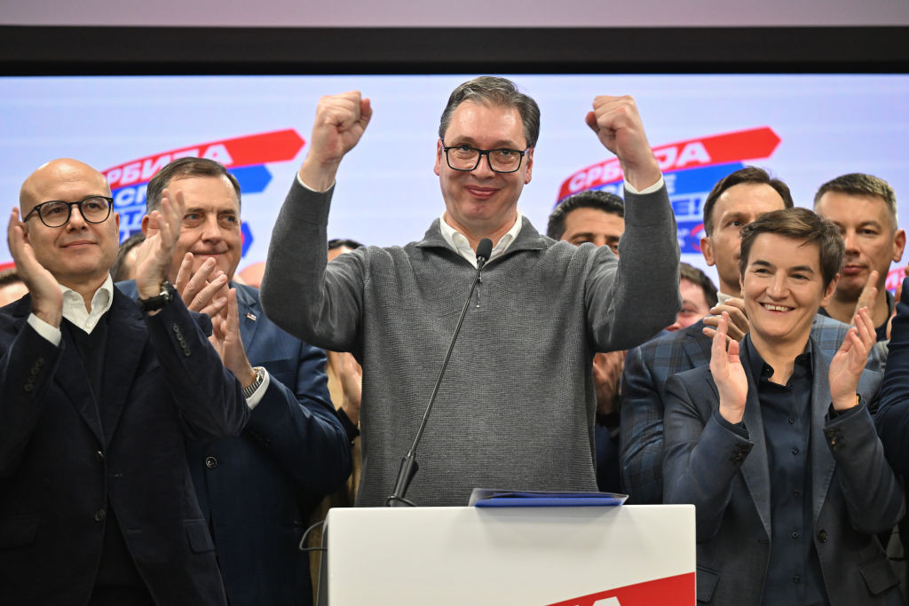 Partidul președintelui Aleksandar Vucic a câștigat alegerile parlamentare în Serbia. "Vom avea o majoritate absolută"