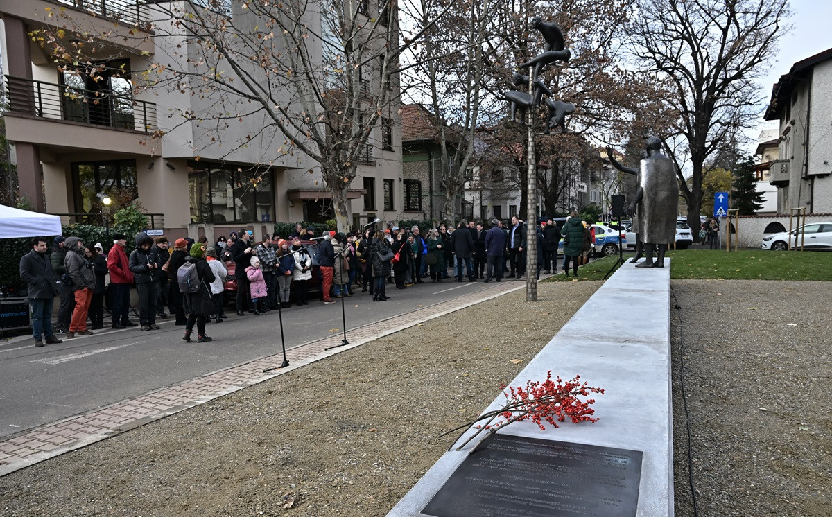 Monument dedicat Monicăi Lovinescu și lui Virgil Ierunca, inaugurat în București. Mesajul transmis de Nicușor Dan