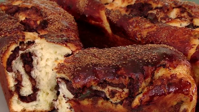 Românii cheltuie de trei ori mai mult pe dulciuri în decembrie, decât în restul anului. Care sunt cele mai căutate produse