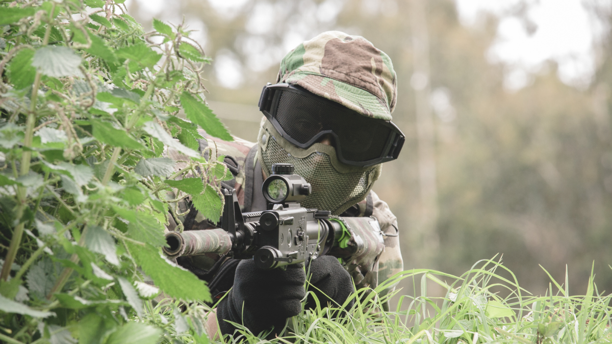 (P) Airsoftul – Sport, Adrenalina, Hobby și Cadoul Perfect pentru orice moment din an