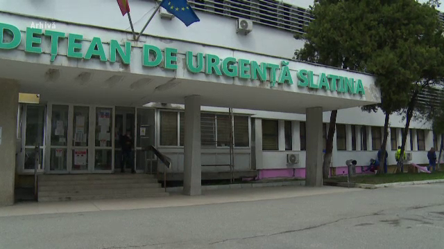 Ce a pățit un doctor din Slatina după ce a fost prins în flagrant când lua 2.500 lei șpagă pentru o operație de urgență