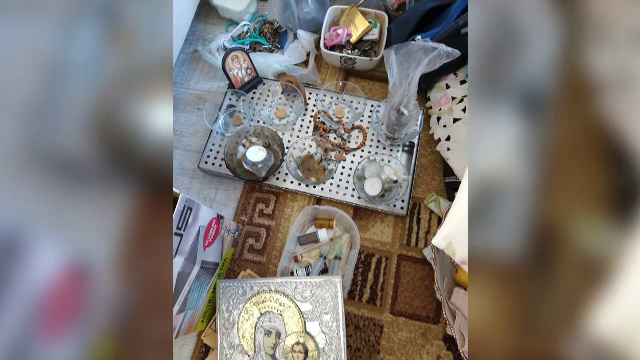 Ce au găsit polițiștii în camera femeii care și-a otrăvit familia cu mercur. Aceasta ar fi distrus și un televizor din casă
