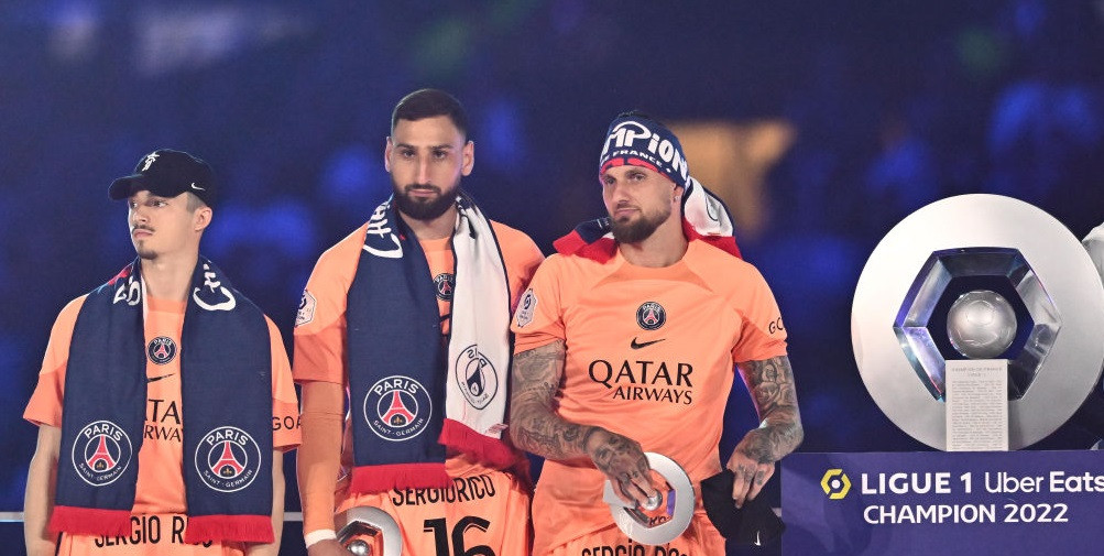 Scene de groază în Franța. Un fotbalist de la PSG a fost sechestrat în propria locuință, iar soția sa a fost bătută