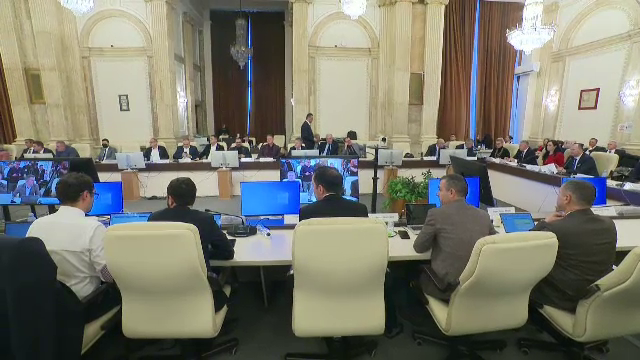 Liber la evaziune. Puterea vrea ca cei care achită prejudiciul plus 25% să nu pățească nimic: ”Neam de slugi ce sunteți!”