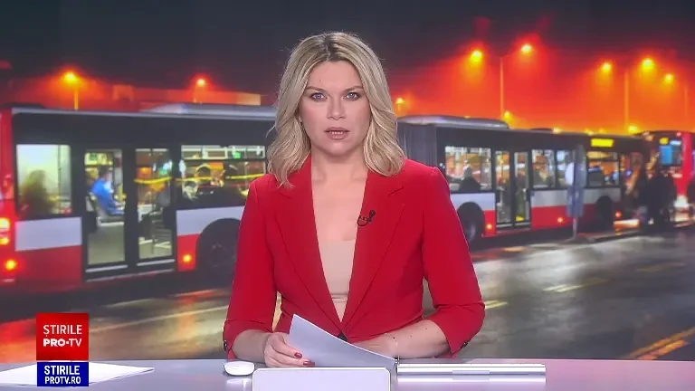 Autobuzul lui Moș Crăciun oprește în fiecare stație pentru copiii din Galați. ”Miroase a scorțișoară și a sărbători”