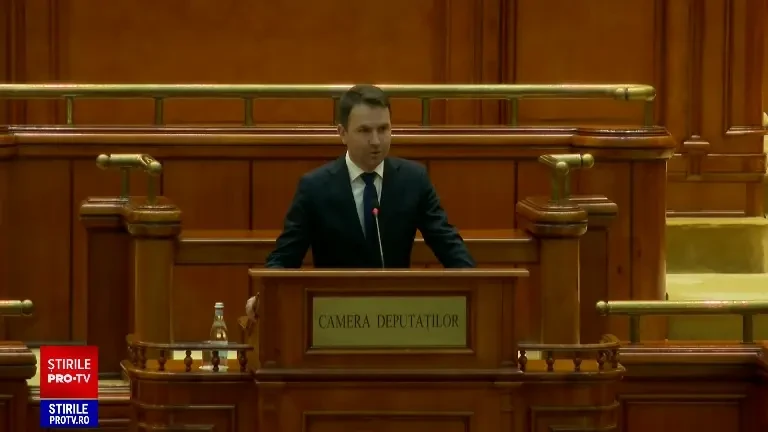 După momente de circ și scandal, parlamentarii PSD-PNL au adoptat bugetul de stat pe 2024. Opoziția: ”Este bazat pe minciună”