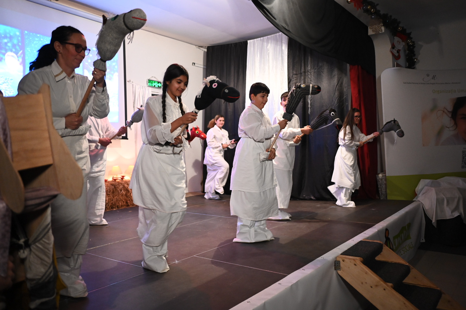 (P) Alteța Sa Regală Principesa Maria a României a celebrat Crăciunul alături de 36 de copii de la Centrul de Zi CONCORDIA