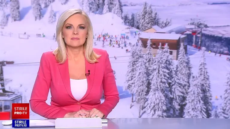 Surpriză neașteptată pentru turiștii care își petrec vacanța de Craciun la munte. Zăpada s-a depus la baza pârtiilor