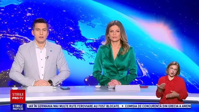 Sute de locuitori din Mioveni au plecat la colindat pe străzile din oraș. „Așa se face în fiecare an. Așa e obiceiul”