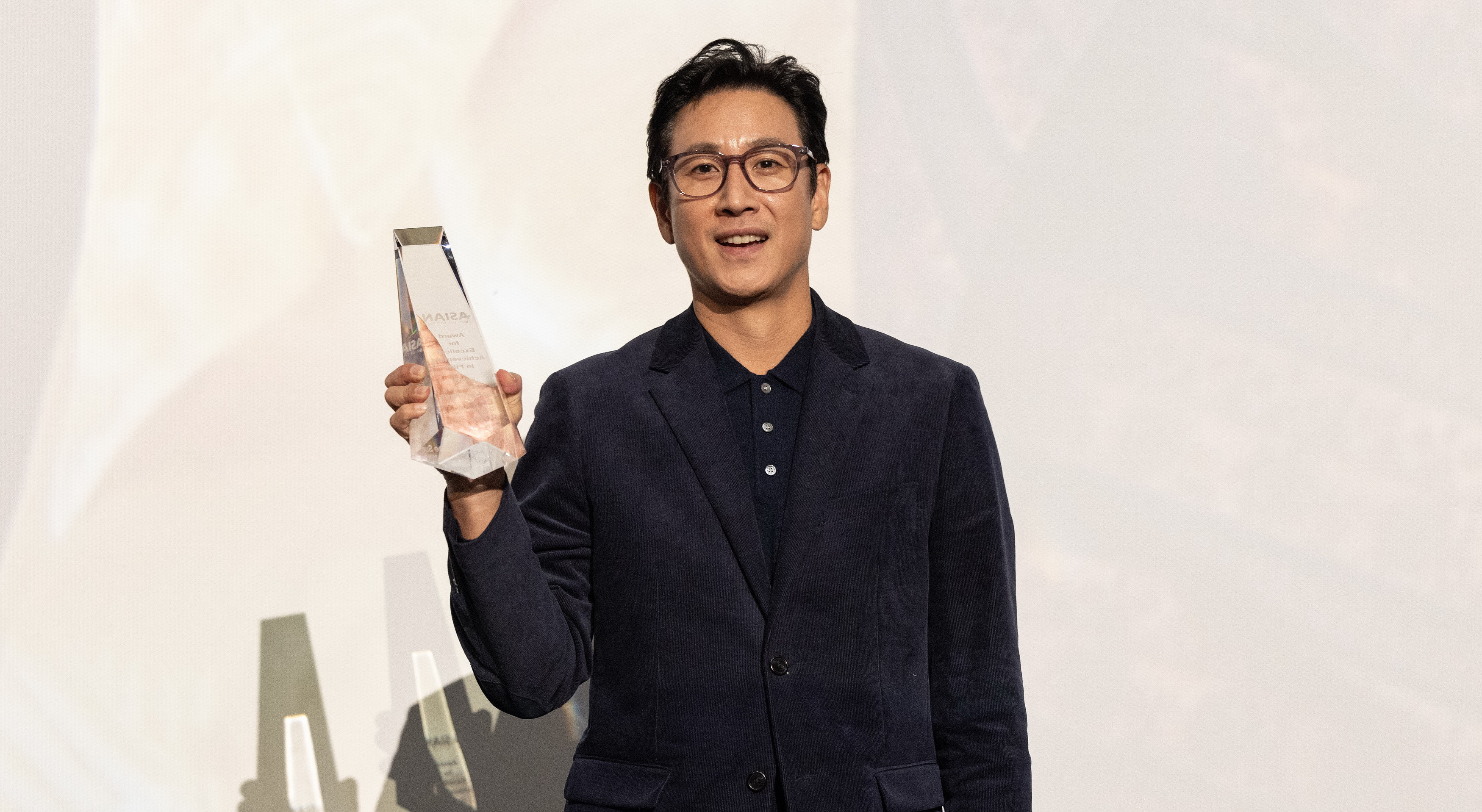 Actorul Lee Sun-kyun, din filmul ”Parazit”, câştigător al premiului Oscar, a fost găsit mort