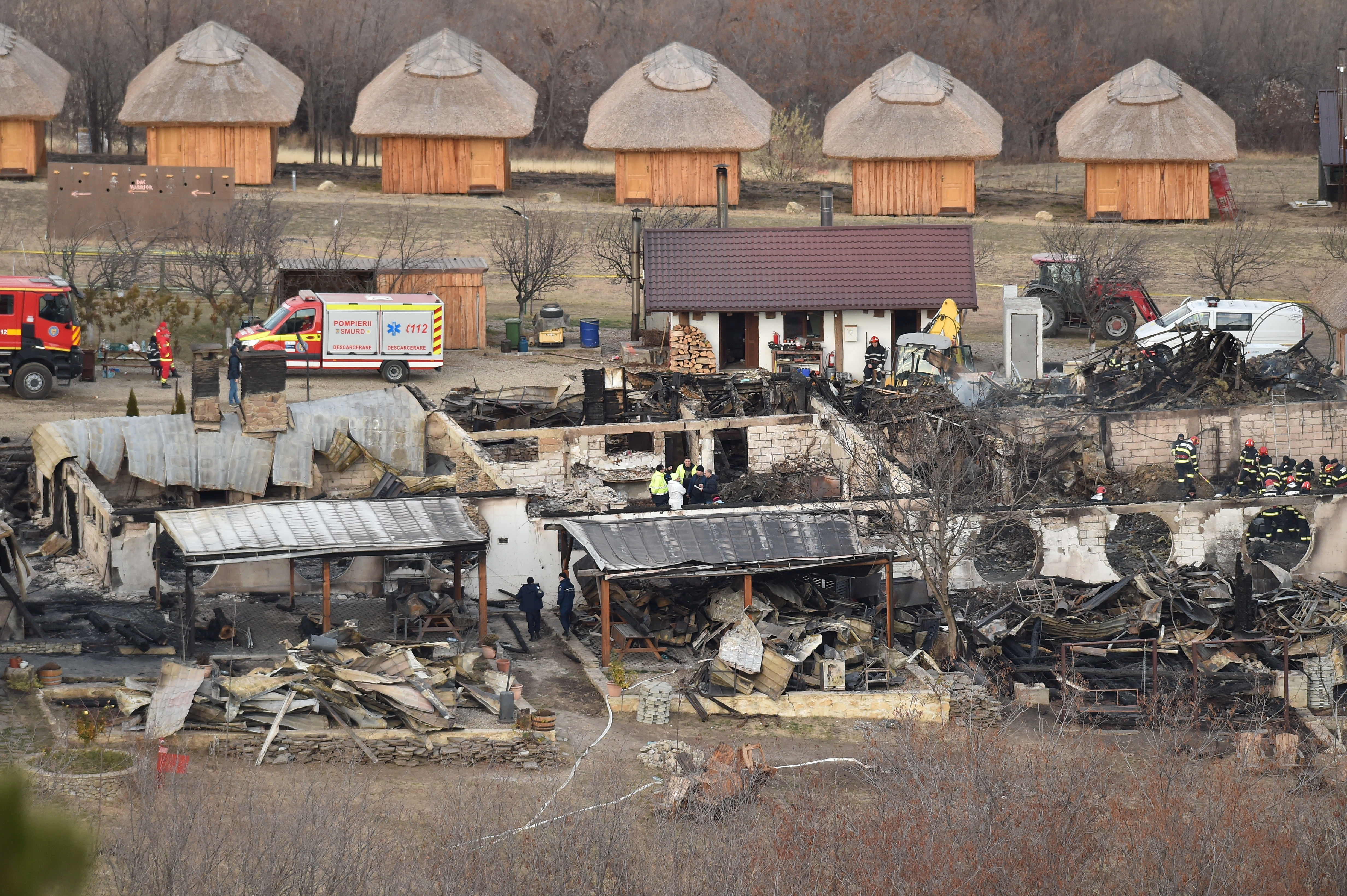 Decizie privind doi foști șefi din ISU Prahova care ar fi permis Fermei Dacilor să funcționeze fără aviz, așteptată marți