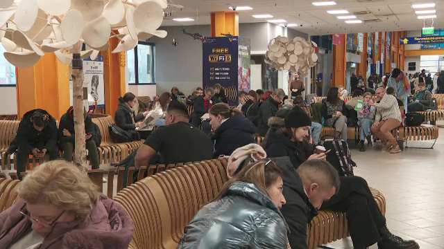 Planuri de Revelion stricate. Zboruri întârziate de pe Aeroportul din Cluj-Napoca din cauza ceții dense