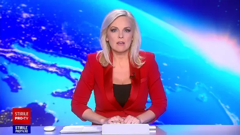 Primele imagini cu patronul Fermei Dacilor, după tragedie. Ținea în brațe fotografia fiului său, care a murit în incendiu