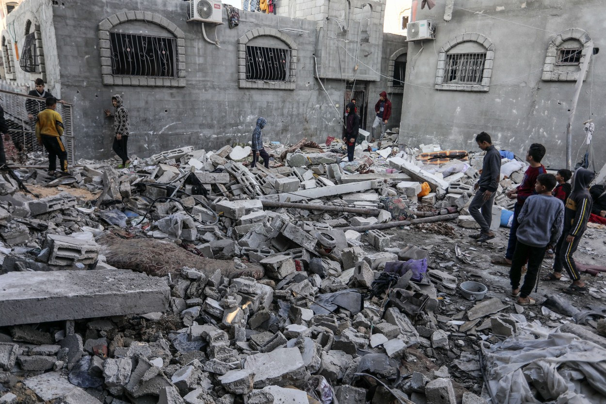 Ministerul sănătăţii din Gaza acuză Israelul de o lovitură care a ucis doi jurnalişti