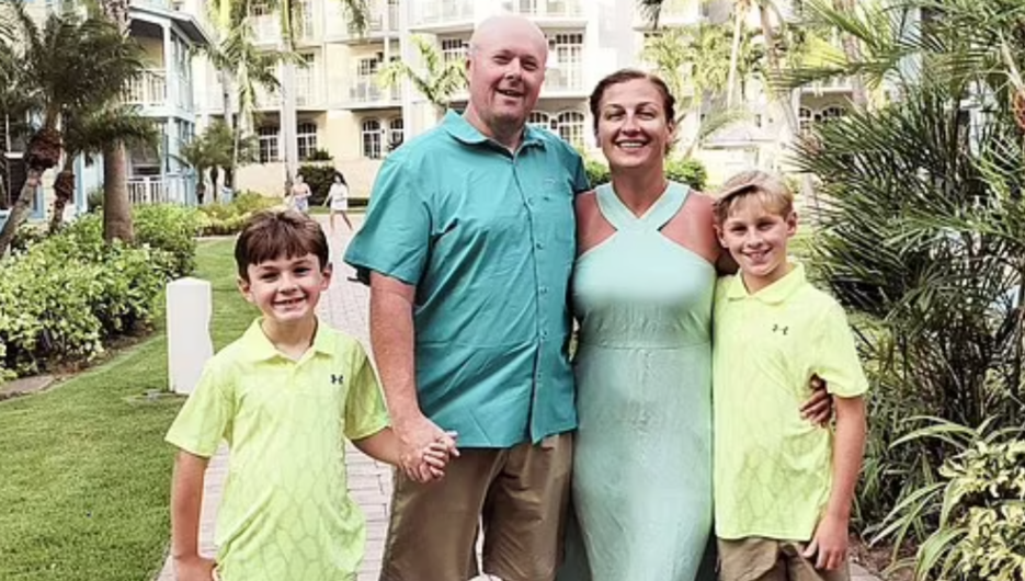 Un polițist și-a ucis soția și copiii, apoi s-a sinucis cu două luni înainte să iasă la pensie