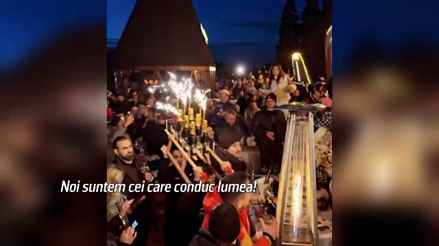 „Noua modă” în materie de șampanie. Sticla e adusă cu sania. „Noi suntem cei care conduc lumea”