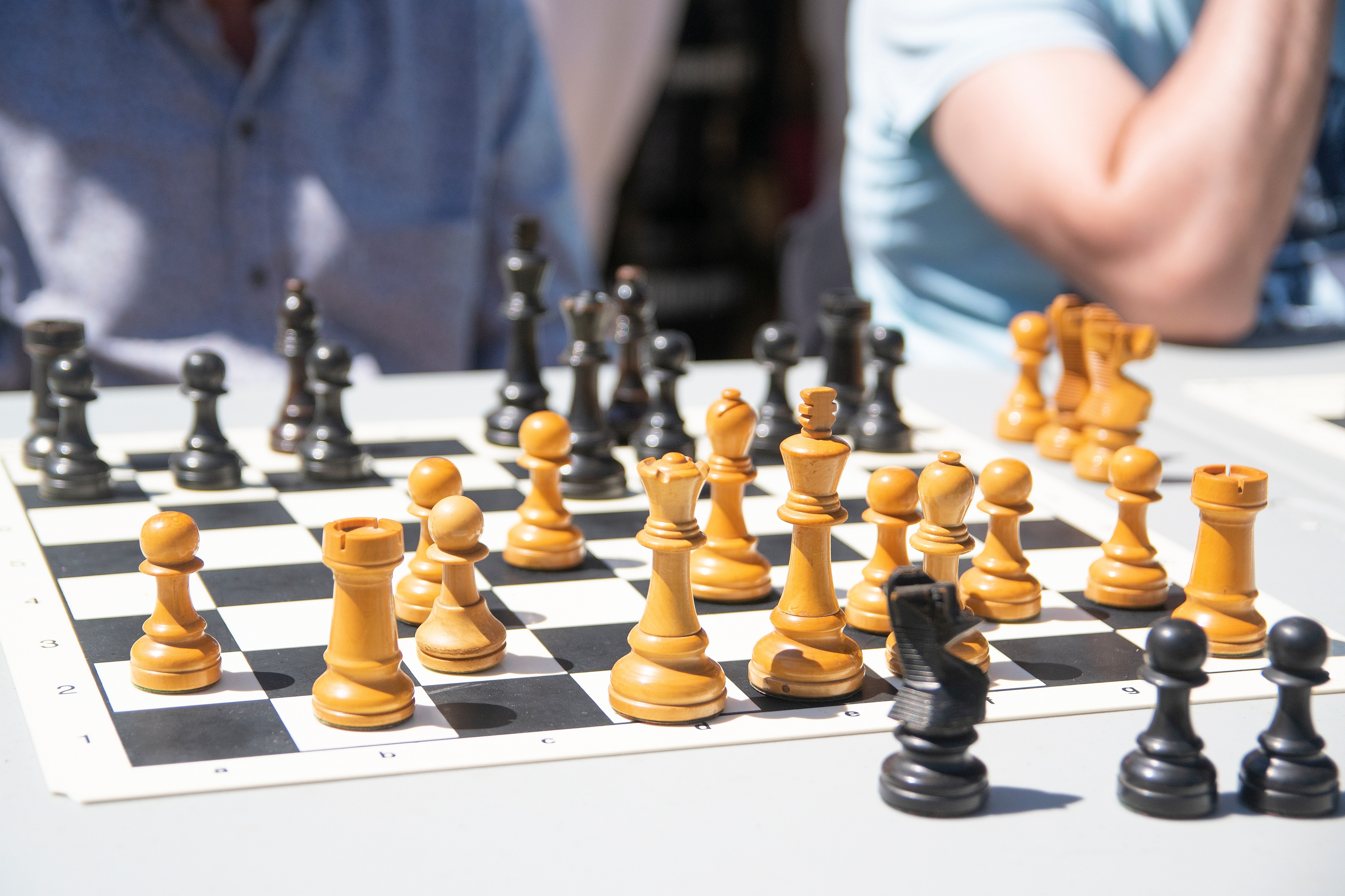 A fost doborât recordul pentru cel mai lung maraton de şah. Campionul a jucat fără întrerupere timp de 58 de ore