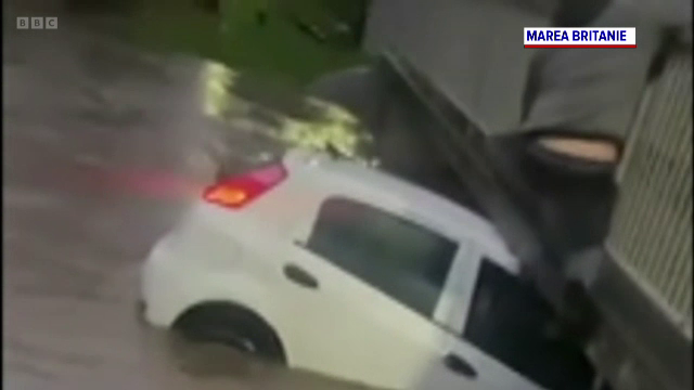 Vremea extremă a făcut prăpăd în Europa. O femeie a murit lovită de un panou smuls de vânt. Țara în care au fost -41,6°C