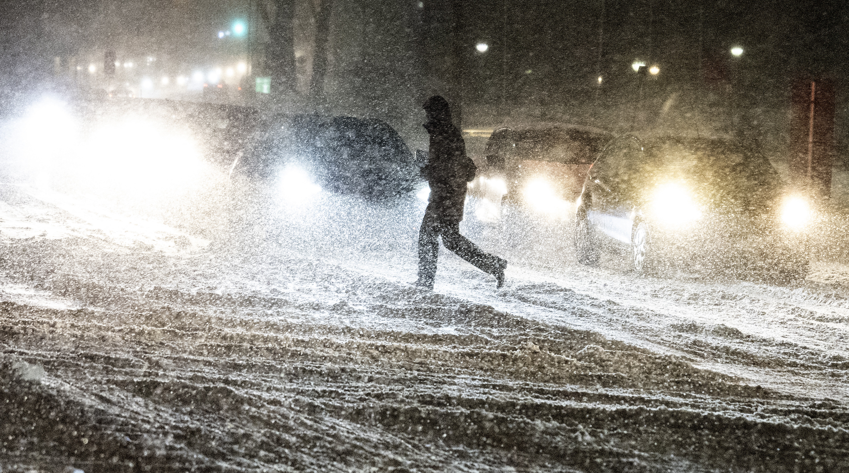 Vremea azi, 15 ianuarie. Zonele din țară vizate de un nou val de ninsori