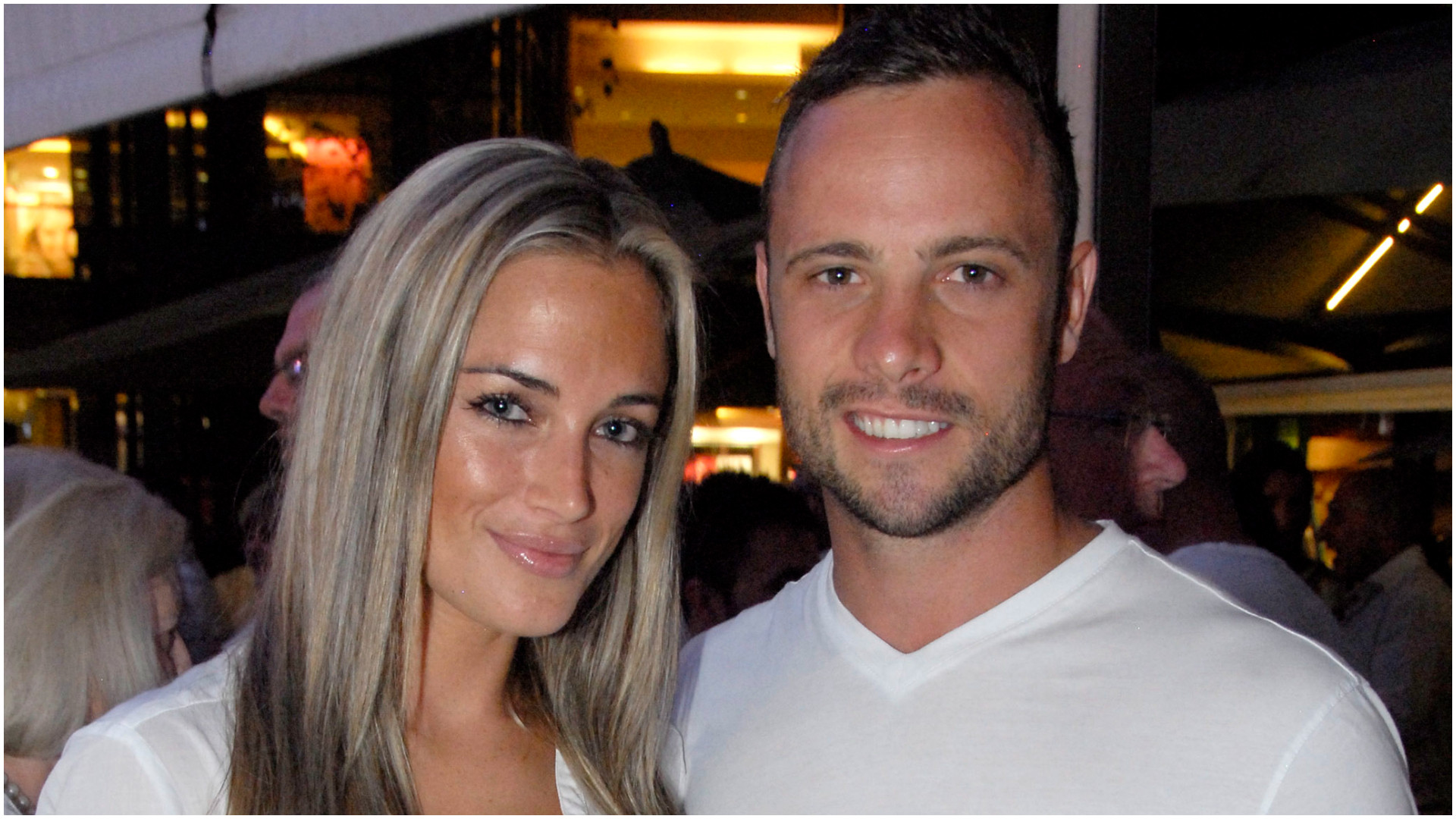 Mama Reevei Steenkamp, după eliberarea condiţionată a lui Oscar Pistorius: „Noi suntem cei care ispăşesc o pedeapsă pe viață”