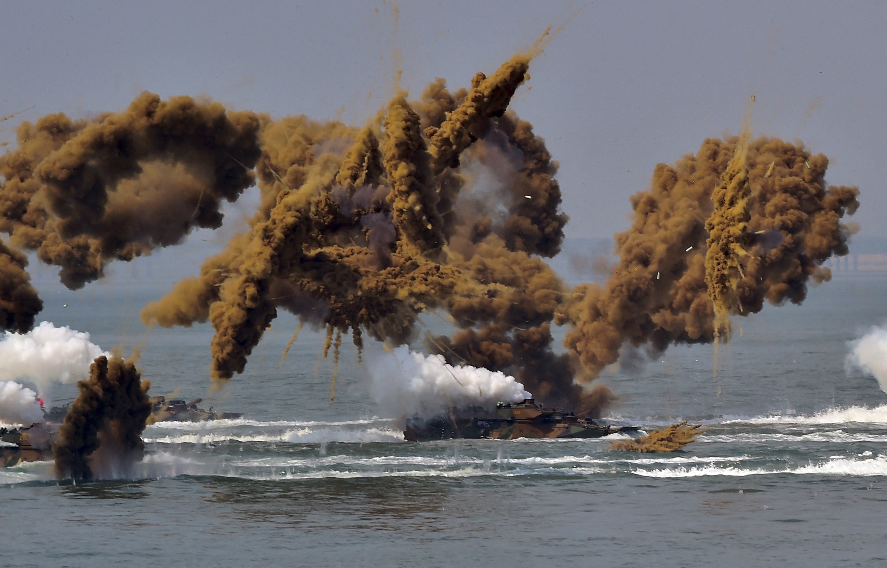 Sora lui Kim Jong Un a negat că ar fi fost trase obuze în apropierea insulei Yeonpyeong