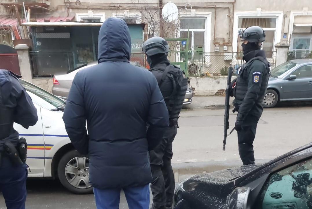 Urmărit internațional, cu o condamnare de 23 de ani, pentru infracţiuni economice, în Italia, depistat în Timişoara