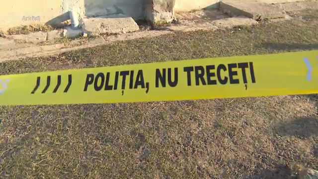 Bărbat ucis în bătaie de trei prieteni, după ce i-ar fi făcut avansuri soției unuia dintre ei. „Era terminat, plin de sânge”