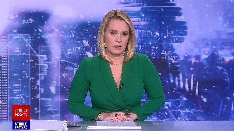 Coadă de la ora 4 dimineața, la taxe și impozite, pe un frig cumplit. „Avem o vârstă, venim cu banii cash și plătim”