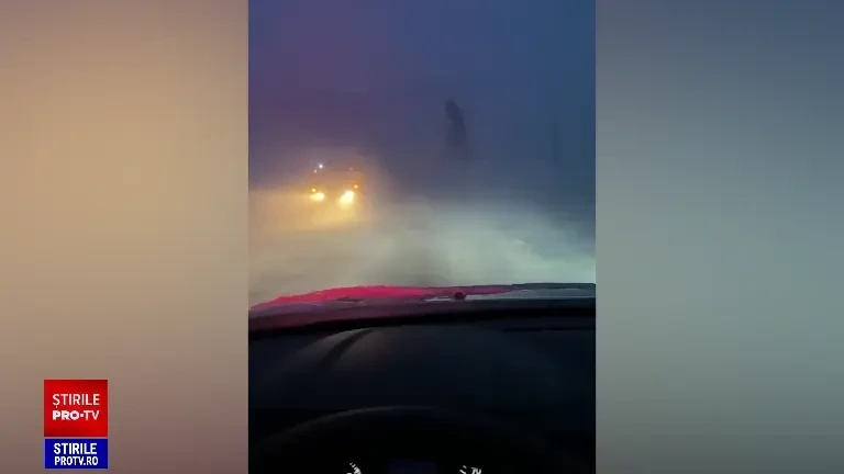 Un autocar cu 47 de pasageri a părăsit partea carosabilă